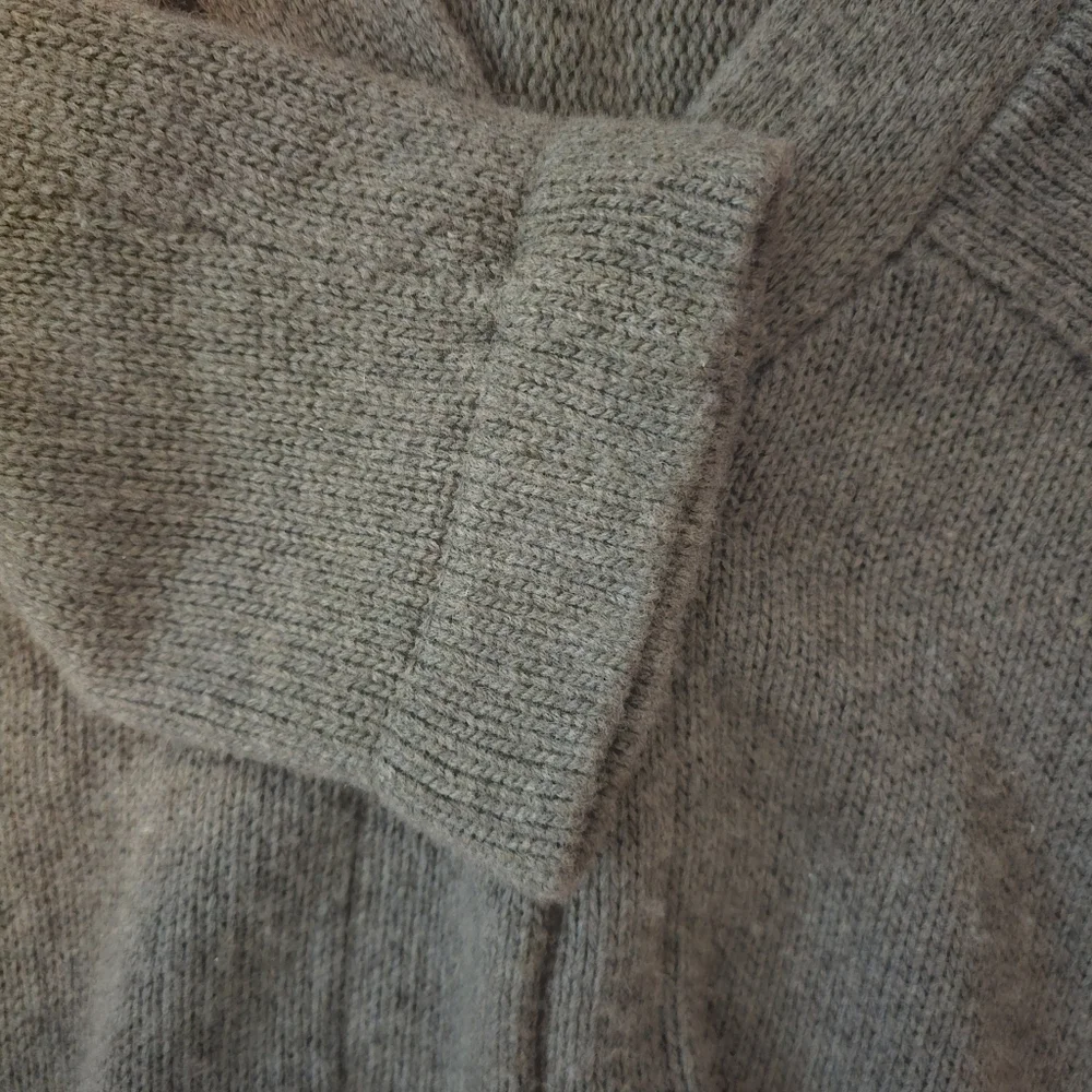 Autumn Cashmere V Neck Cashmere Cardigan - Picture 6 of 6